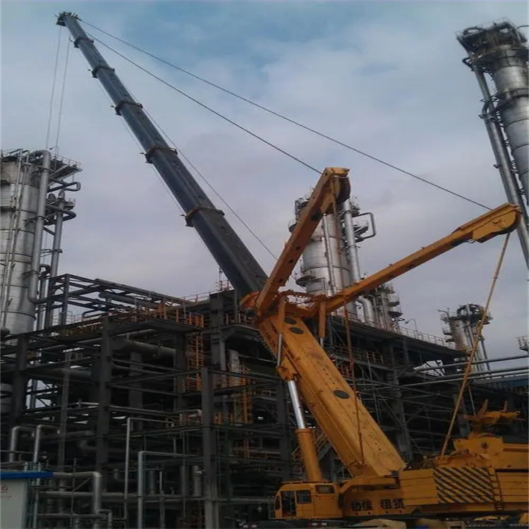 灵山吊板房的吊车